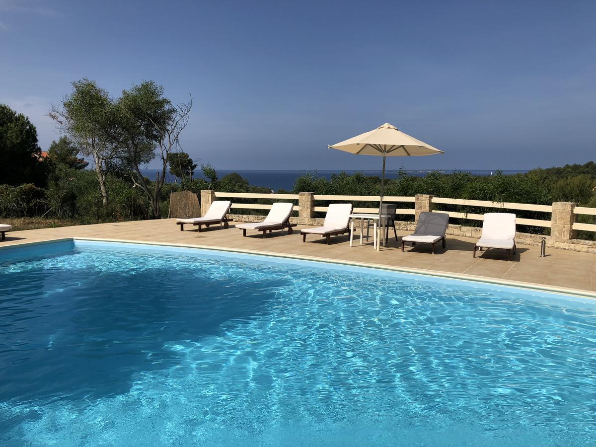 Belvista Luxury Apartments 阿尔戈斯托利翁 外观 照片